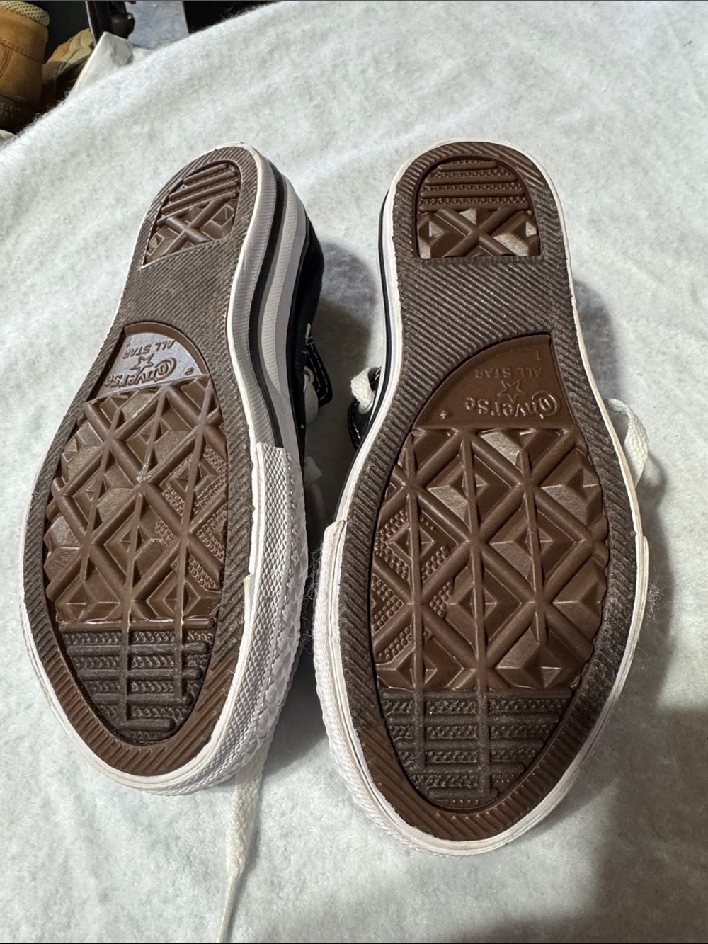 Classic Kids Black Canvas Low-Top Sneakers with White Trim - Picture 4 of 4